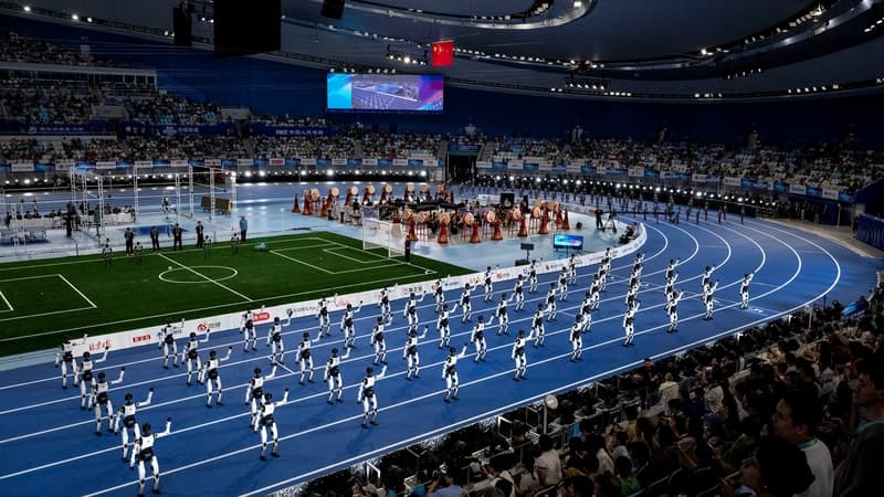 9.32 Seconds. A Robot just beat Usain Bolt's World Record - and no one was controlling it.